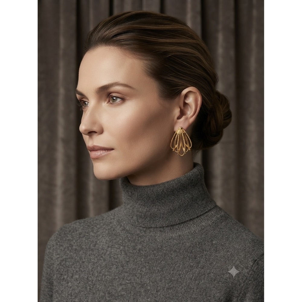 Gold Tone Textured Openwork Shell Fan Statement Earrings Pierced Vintage Style